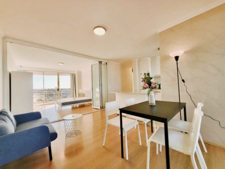 3 bed 2 bath-057 - Photo 2