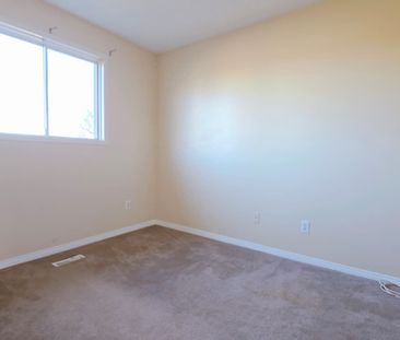 For Lease - 12 Gore Drive, Barrie, Ontario - Photo 6