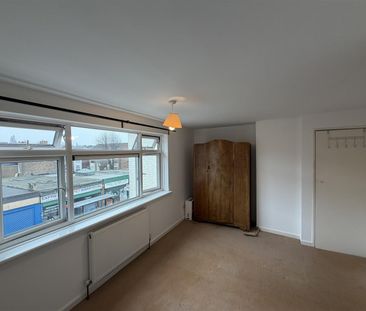 2 Bedroom Maisonette To Let - Photo 3