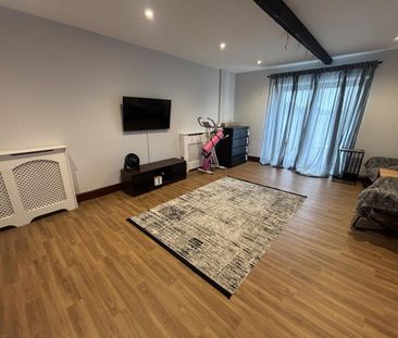 2 bedroom bungalow to rent - Photo 1