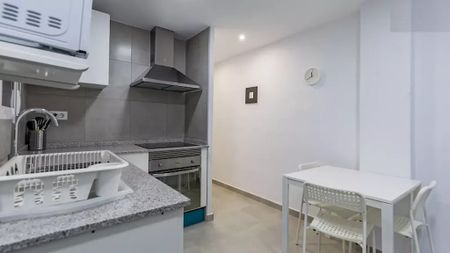 Carrer Justo Vilar, Valencia, Valencian Community 46011 - Photo 5