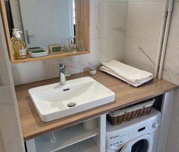 Location Appartement 1 pièce 32m² MARSEILLE 6ème - Photo 4