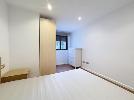 Exclusive 1-Bedroom Apartment in the University Area – Gorgos Street, Valencia - Photo 5