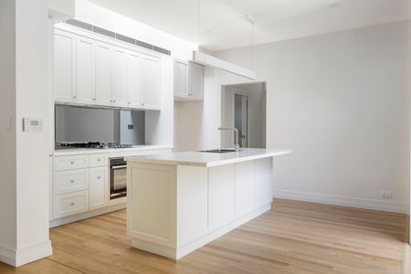 44 High Holborn Street, Surry Hills NSW 2010 - House For Rent | Domain - Photo 5