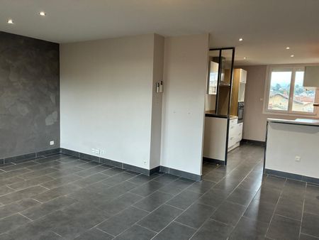 Location Appartement 4 pièces 62m² VALENCE 26000 - Photo 2