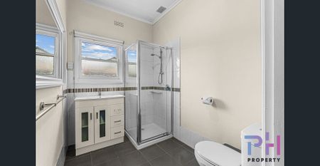 Cute, Compact, and Convenient - Photo 3