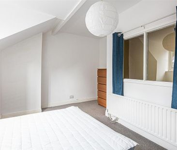 4 bedroom terraced house to rent - Photo 4