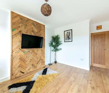 Thornfield Avenue, Connah's Quay, CH5 - Photo 1