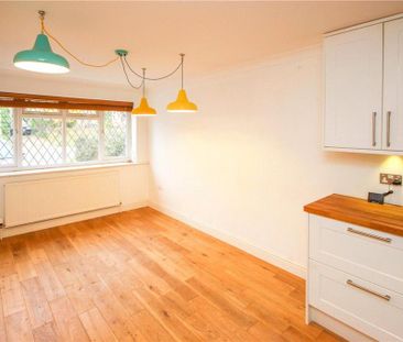 3 bedroom detached house to rent - Photo 4