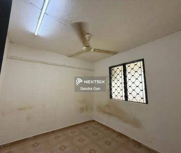 Flat Taman Ungku Tun Aminah - Photo 3