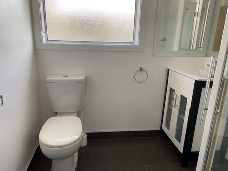 Cosy 2 Bedroom Home in Clouston Park - Photo 5