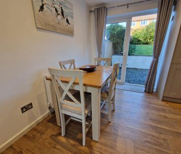 3 bedroom semi-detached house to rent - Photo 2