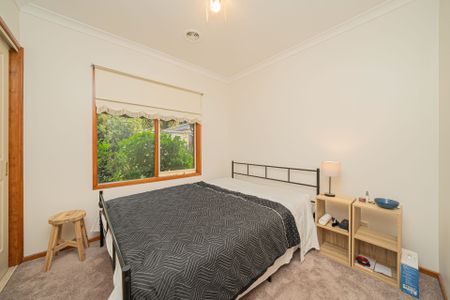 Neat & Complete! - Photo 3