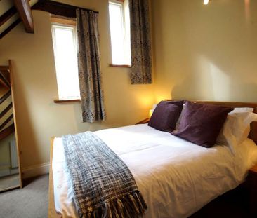 A 3 Bedroom Flat in Town Centre GL50 4EF - Photo 6