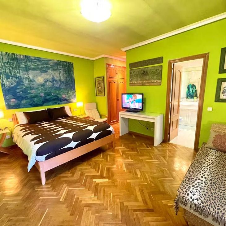 Calle de Añastro, Madrid, Community of Madrid 28033 - Foto 1