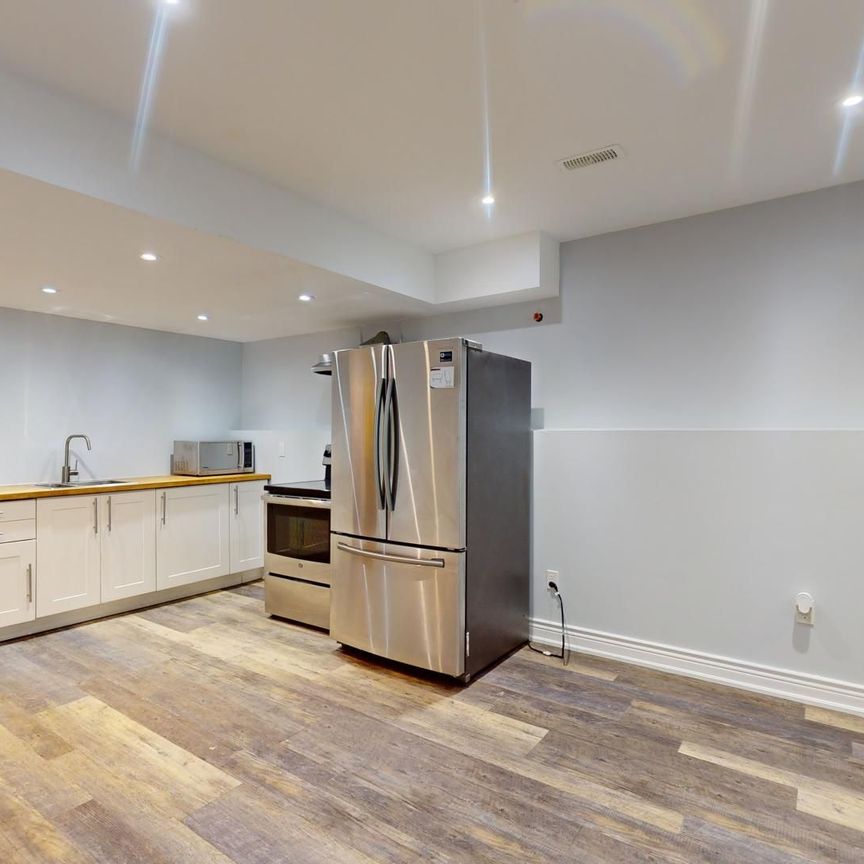 For Lease - 1048 Gilmore Avenue Unit# Lower, Innisfil, Ontario - Photo 1