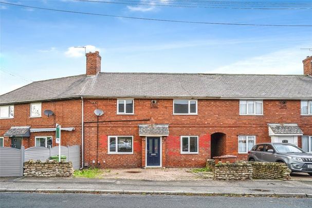 3 bedroom terraced house to rent - Photo 1