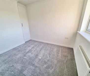 3 bedroom detached house to rent - Photo 3