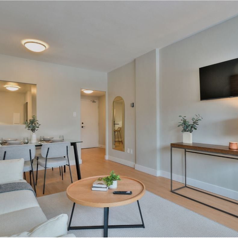 Castle Towers - Photo 1