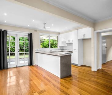 FAMILY HOME | LARGE GARDEN | QUIET LOCATION - Photo 5