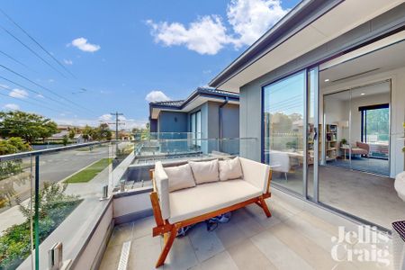 14b Castles Road, Bentleigh - Photo 2