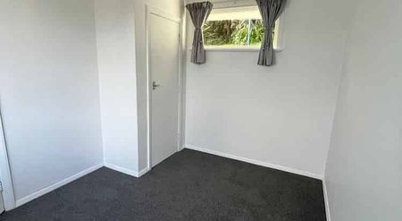 3 bedroom home with rumpus room in Paparangi - Photo 4