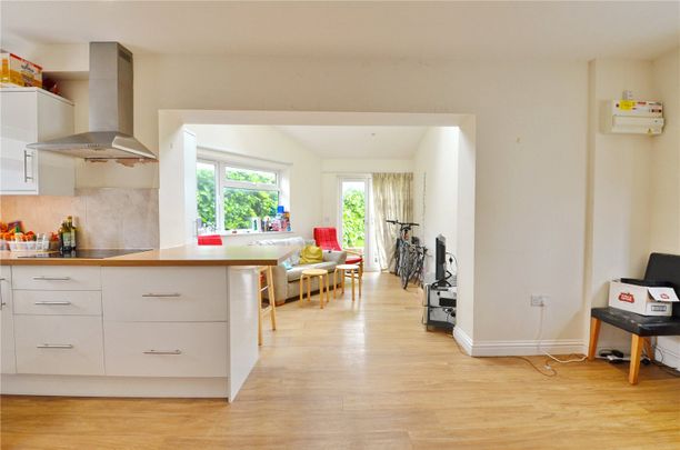 Monks Park Avenue, Horfield - Photo 1