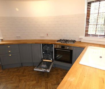 1 bedroom flat to rent - Photo 6