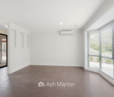 6 Samantha Crescent, Cranbourne North, VIC 3977 - Photo 2