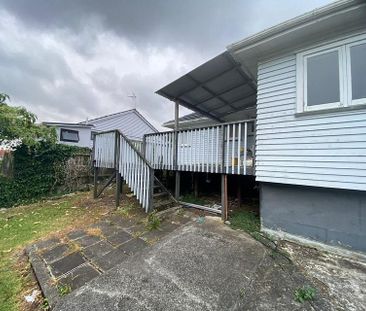 3 Bedroom House in Sandringham - Photo 3