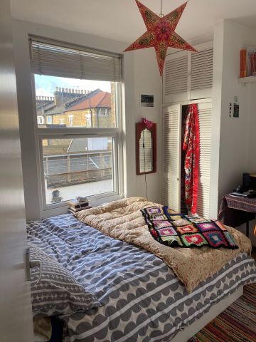 Room in a Shared Flat, Ground Floor, N16 - Photo 2