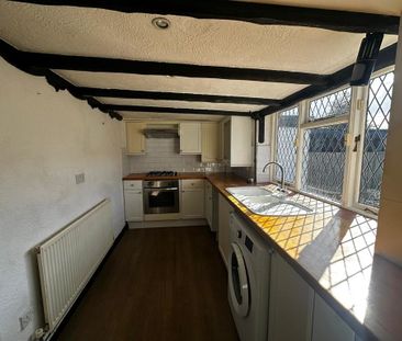 2 bedroom terraced house to rent - Photo 2