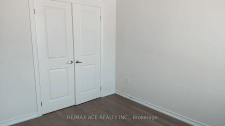 Property For Lease | E9359199 - Photo 5