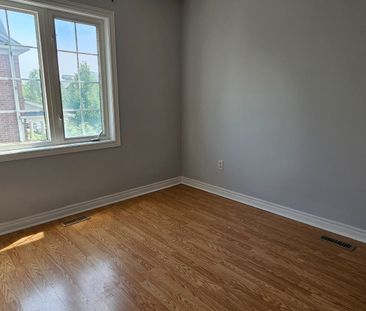 For Lease - 109 Northvale Road Unit# Coach, Markham, Ontario - Photo 1