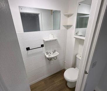 1 BED Flat To rent - Photo 6