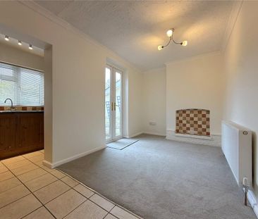 2 bedroom terraced house to rent - Photo 2