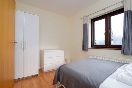 72 Brunswick Quay, London SE16 7PZ, UK, London - Photo 4