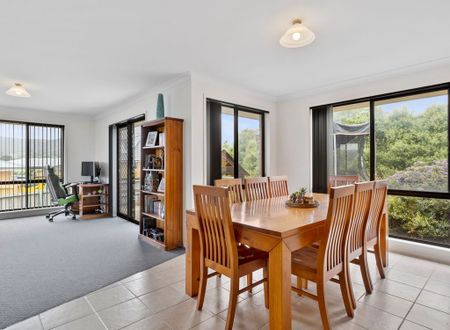 2/25 riviera dr, old beach tas 7017 - Photo 4