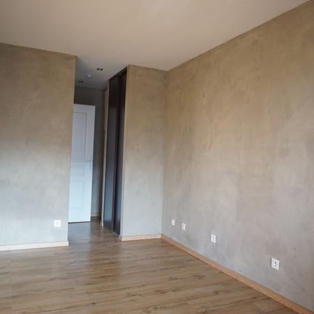 Location Appartement 1 pièce 21m² - Photo 4