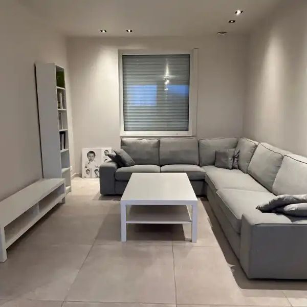 Volledig vernieuwde woning gelegen in doodlopende straat. - Foto 1