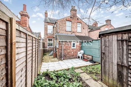 Offa Road, Bedford, MK42 - Photo 2