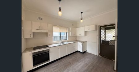 Can't beat this location! - Photo 2