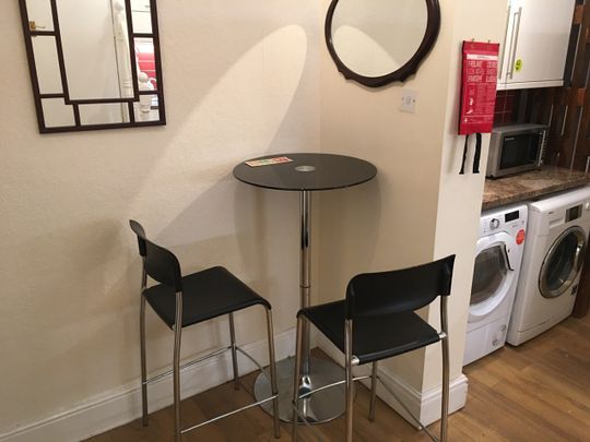 2 Bed Flat, Wostenholm Rd, S7 - Photo 1