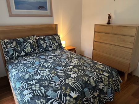 Helensvale - Photo 5