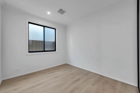 Stylish Living in Thriving Riverlea Park - Photo 5