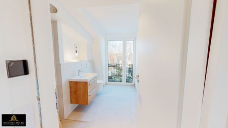 Helle 3-Zimmer-Dachgeschosswohnung mit exklusiver Ausstattung, zwei Bädern und Dachterrasse! - Photo 5