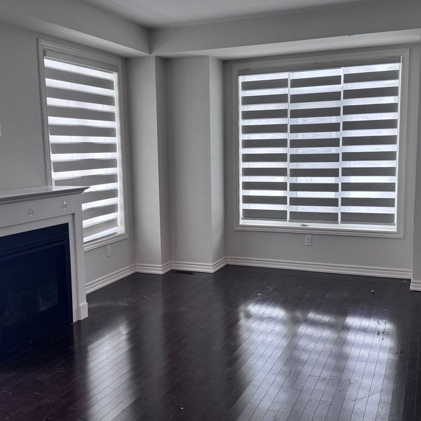 For Lease - 1222 Plymouth Drive, Oshawa, Ontario - Photo 1