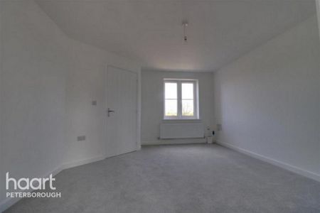 3 bedroom semi-detached house to rent - Photo 3