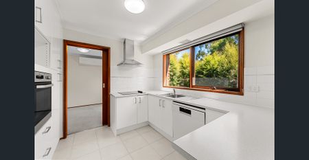 Charming 2 Bedroom Unit in a Prime Ringwood East Location - Photo 2