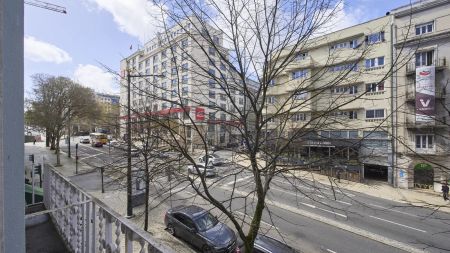Room in a shared 7-bedroom apartment for rent in Lisbon, all bills included. - Photo 4